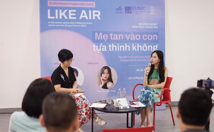 Tọa đàm về sách "Tựa thinh không" của Ada d’Adamo tại Hà Nội. Ảnh: BTC cung cấp