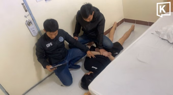 Lực lượng chức năng phối hợp vây bắt nghi phạm sau hành trình lẩn trốn dài ngày. Ảnh: Khaosod