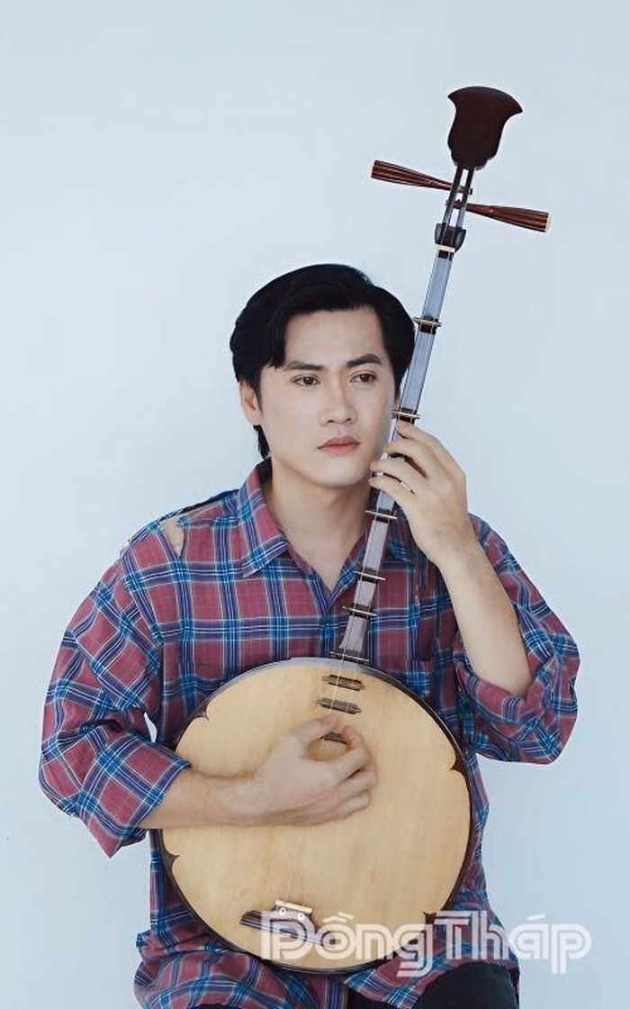 Chuông vàng vọng cổ Nguyễn Văn Khởi đảm nhận vai Thành trong bản dựng mới của vở diễn.