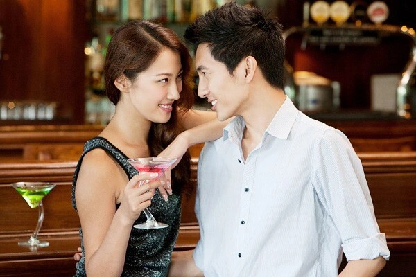 Những rung động bất chợt thường dễ khiến con người ta quên đi những cam kết dài lâu (Ảnh minh họa: DQ).